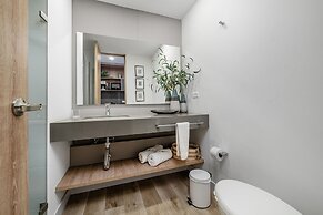 Apartment Go Living & Suites by HOUSY HOST