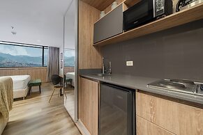 Apartment Go Living & Suites by HOUSY HOST