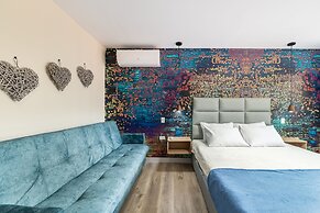 Apartment Go Living & Suites by HOUSY HOST