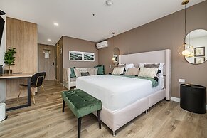 Apartment Go Living & Suites by HOUSY HOST