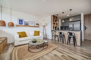 Apartment Go Living & Suites by HOUSY HOST