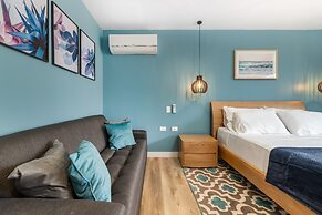 Apartment Go Living & Suites by HOUSY HOST