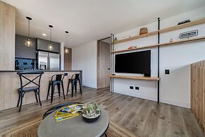 Apartment Go Living & Suites by HOUSY HOST