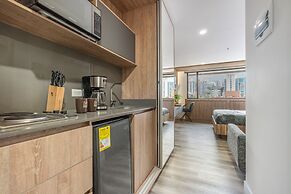 Apartment Go Living & Suites by HOUSY HOST