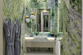 Seven Visions Resort and Places, the Dvin