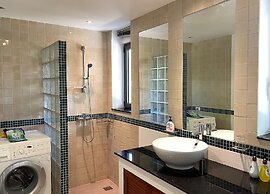 Andaman Hills by Lofty