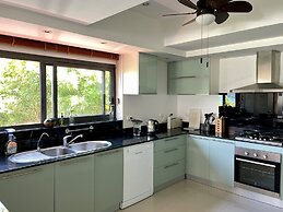 Andaman Hills by Lofty