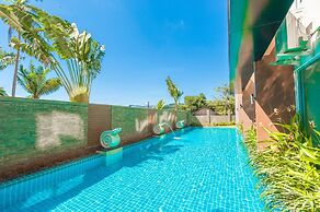 Chic Condo apartment by Lofty