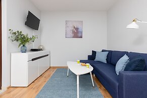 Apartment Warsaw Kopalniana by Renters