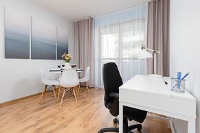 Apartment Warsaw Kopalniana by Renters