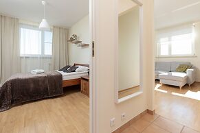 Belgradzka Apartment Warsaw by Renters