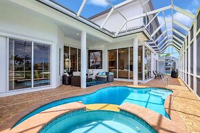 Woodbine Ct. 1870, Marco Island Vacation Rental 5 Bedroom Home by Reda