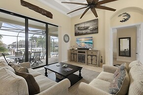 Covewood Ct 35, Marco Island Vacation Rental 3 Bedroom Home by Redawni