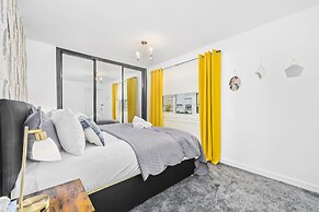 Rothesay House by Klass Living