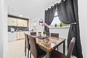 Rothesay House by Klass Living