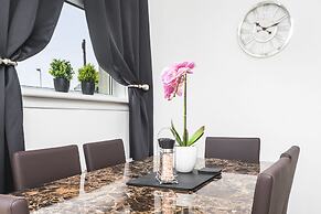 Rothesay House by Klass Living