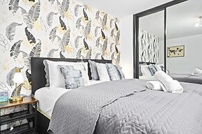 Rothesay House by Klass Living