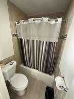 Executive Inn & Suites