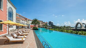 La Festa Phu Quoc, Curio Collection By Hilton