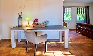 Quill Gardens Boutique Hotel