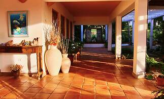 Quill Gardens Boutique Hotel