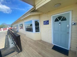 Airport Westney Lodge