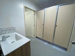 Airport Westney Lodge