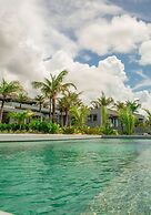 Club de Mar Condo Hotel