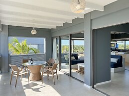 Club de Mar Condo Hotel