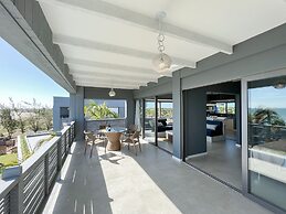Club de Mar Condo Hotel