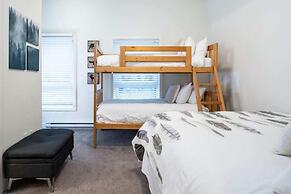 Alpine Escape by Revelstoke Vacations