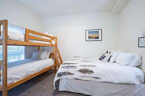 Alpine Escape by Revelstoke Vacations