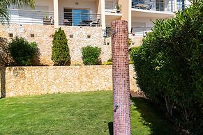 Sea view Apartment with panoramic Terrace & 2 Swimming pools