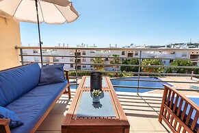 Sea view Apartment with panoramic Terrace & 2 Swimming pools