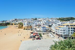 Sea view Apartment with panoramic Terrace & 2 Swimming pools