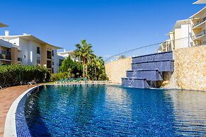 Sea view Apartment with panoramic Terrace & 2 Swimming pools