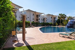 Sea view Apartment with panoramic Terrace & 2 Swimming pools
