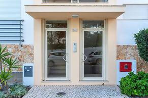 Sea view Apartment with panoramic Terrace & 2 Swimming pools