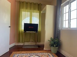 Skyline Suites, Queen, Ocean Views 1 Bedroom Condo by RedAwning