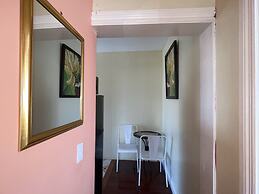 Skyline Suites, Queen, Ocean Views 1 Bedroom Condo by RedAwning