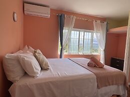 Skyline Suites, Queen, Ocean Views 1 Bedroom Condo by RedAwning