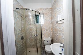 Skyline Suites 2 Queen bedroom 2 Condo by RedAwning