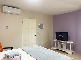 Skyline Suites, Breathtaking Mountains & City View 1 Bedroom Apts by R