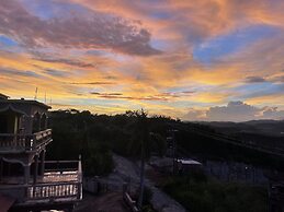 Skyline Suites, Breathtaking Mountains & City View 1 Bedroom Apts by R