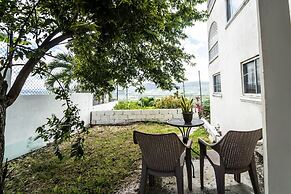 Skyline Suites, Breathtaking Mountains & City View 1 Bedroom Apts by R