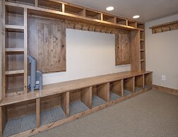 Meadows J3 4 Bedroom Townhouse by RedAwning