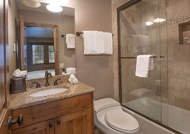 Meadows J3 4 Bedroom Townhouse by RedAwning