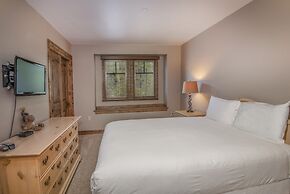 Meadows J3 4 Bedroom Townhouse by RedAwning