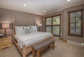 Meadows J3 4 Bedroom Townhouse by RedAwning