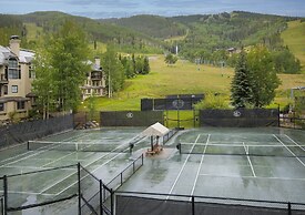 Meadows J3 4 Bedroom Townhouse by RedAwning